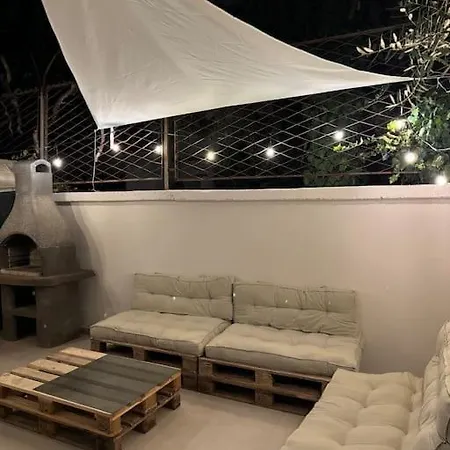 Διαμέρισμα Cozy 31 With Garden, Bbq & Free Parking