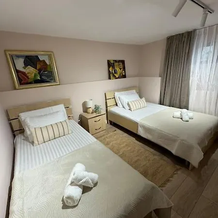 Διαμέρισμα Cozy 31 With Garden, Bbq & Free Parking *